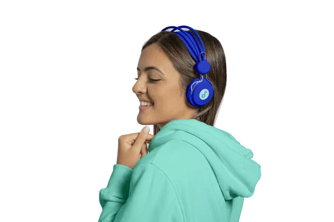 girl with headphones